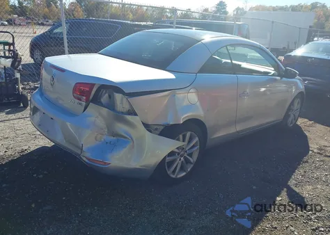 2012 Volkswagen Eos Komfort z USA, uszkodzony, nr VIN WVWBW7AH5CV013113